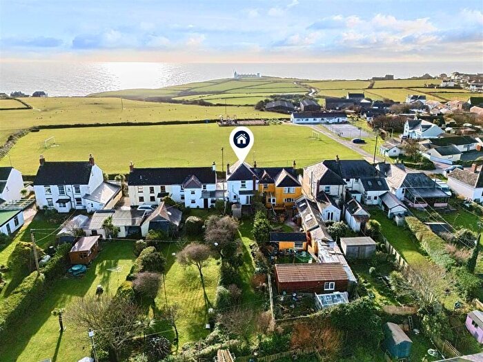 2 Bedroom Cottage For Sale In Beacon Terrace, The Lizard, Helston, TR12