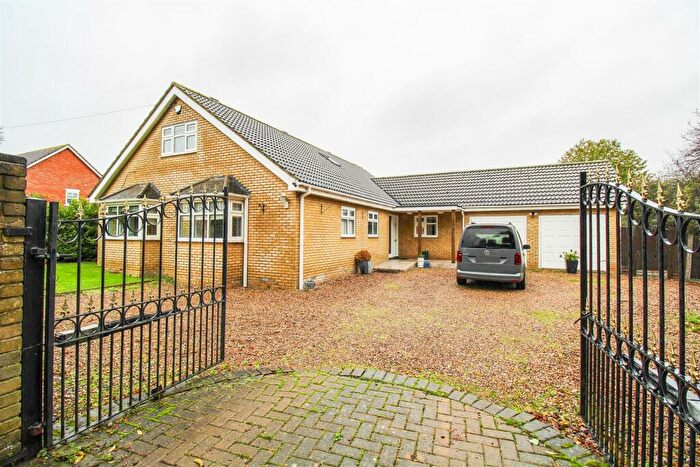 4 Bedroom Detached Bungalow For Sale In Kingsdon Lane, Harlow, CM17