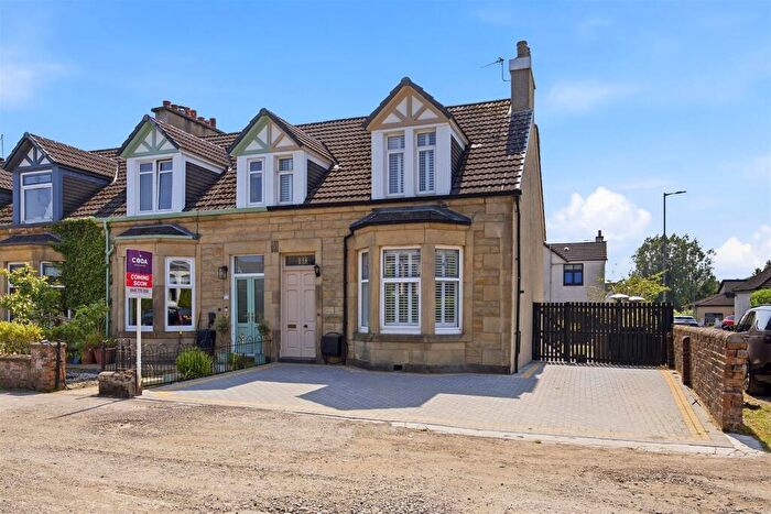 3 Bedroom End Of Terrace House For Sale In Potassels Road, Muirhead, Glasgow, G69