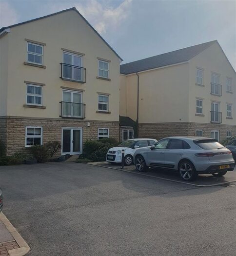 2 Bedroom Property To Rent In Sheffield Road, Penistone, Sheffield, S36