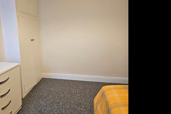 1 Bedroom House Of Multiple Occupation To Rent In Bournemouth Road, Poole, Dorset, BH14