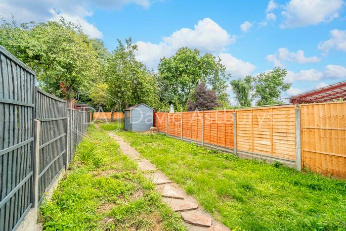 3 Bedroom Terraced House To Rent In Norfolk Avenue, Palmers Green, London, N13