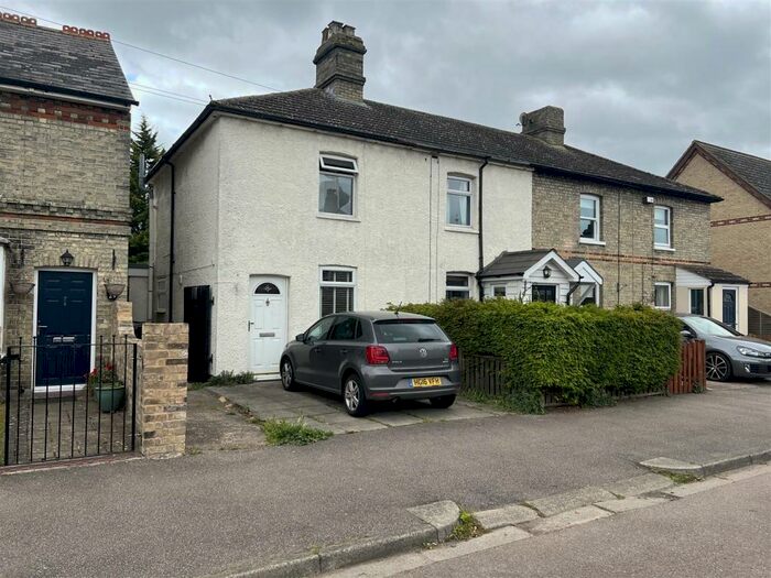 2 Bedroom End Of Terrace House To Rent In Gower Road, Royston, SG8