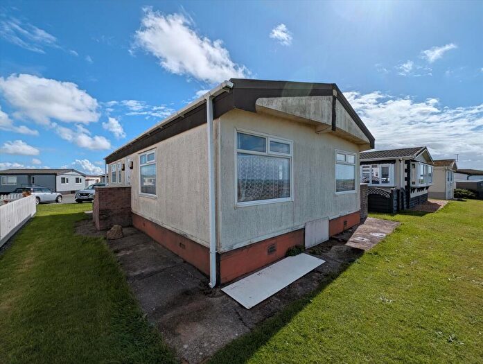3 Bedroom House For Sale In West Shore Park, Walney, Barrow In Furness, LA14