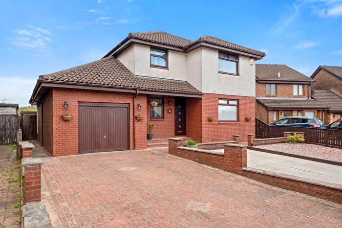 4 Bedroom Detached House For Sale In Kiltarie Crescent, Airdrie, ML6
