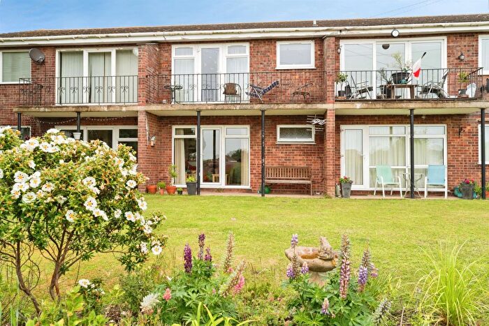 1 Bedroom Flat For Sale In Cromer Road, Mundesley, Norwich, NR11