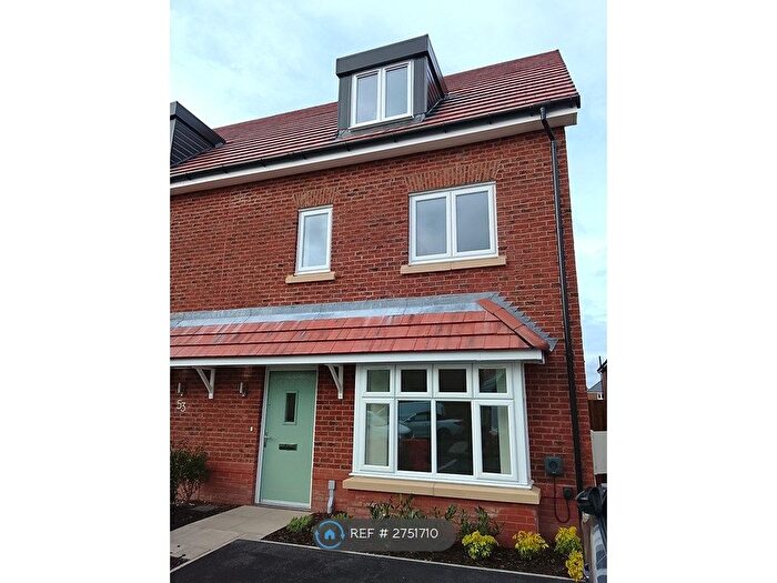 3 Bedroom Semi-Detached House To Rent In Canal View Drive, Ormskirk, L40
