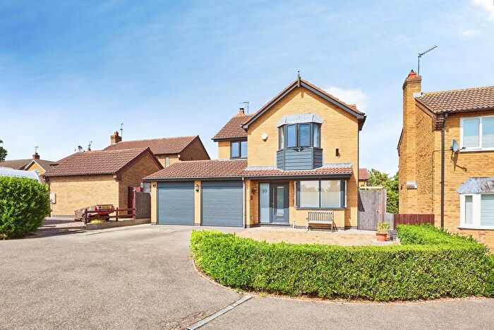 4 Bedroom Detached House For Sale In Mallard Close, Essendine, Stamford, PE9