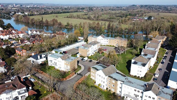 2 Bedroom Apartment For Sale In Bray, Maidenhead, SL6