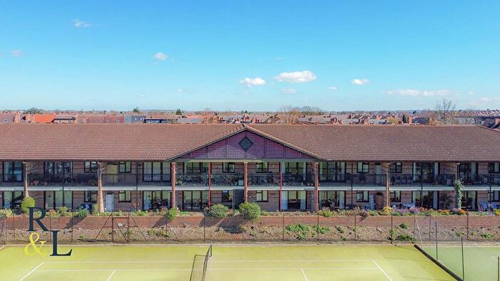 2 Bedroom Flat For Sale In Marlborough Court, West Bridgford, Nottingham, NG2