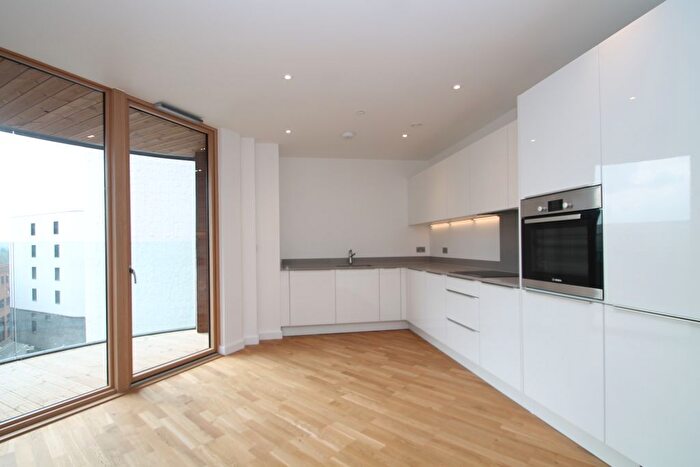 2 Bedroom Flat To Rent In Brouard Court, Bromley, BR2