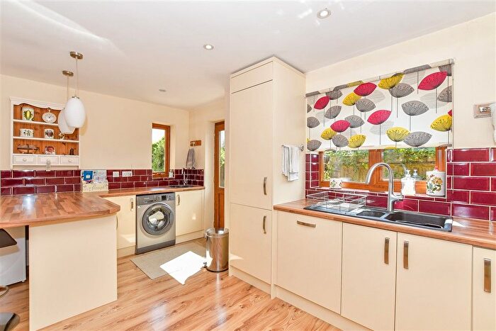 4 Bedroom Detached House For Sale In North Street, Punnetts Town, Heathfield, East Sussex, TN21