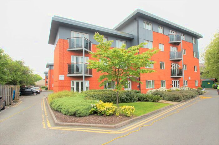 2 Bedroom Flat To Rent In Conisbrough Keep, Coventry, CV1