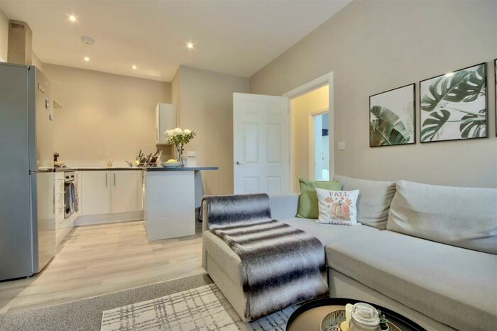 1 Bedroom Flat To Rent In St. Marys Road, Portsmouth, PO1