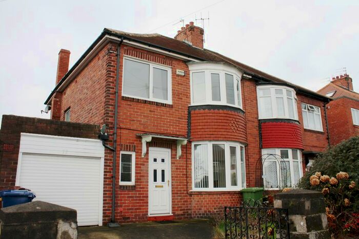 3 Bedroom House To Rent In Red Hall Drive, Cochrane Park, NE7