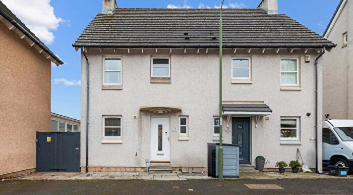 3 Bedroom Semi Detached House For Sale In Drum Farm Lane, Bo'ness, EH51