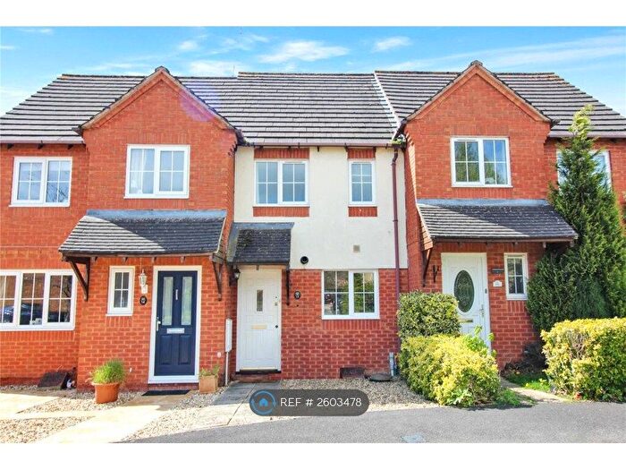 2 Bedroom Terraced House To Rent In Gamekeepers Close, Swindon, SN25