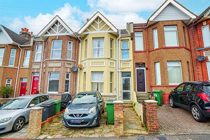 3 Bedroom Terraced House For Sale In Clifton Road, Hastings, TN35