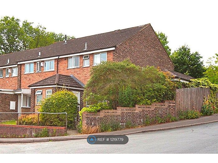 3 Bedroom Semi-Detached House To Rent In Porchester Close, Hartley, Longfield, DA3