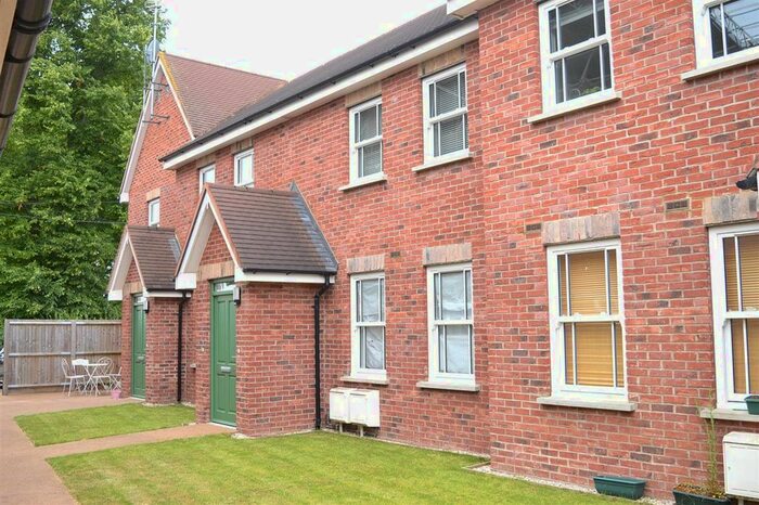 1 Bedroom Flat To Rent In Oxney Place, Ongar Road, Writtle, Chelmsford, CM1