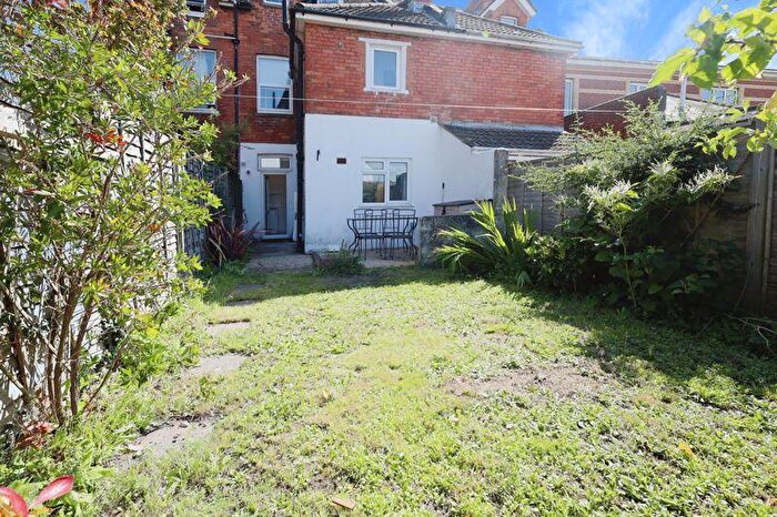 1 Bedroom Flat To Rent In Southcote Road, Bournemouth, BH1