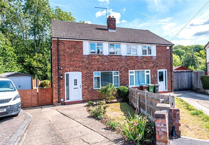 3 Bedroom Semi Detached House For Sale In Garden Close, Maidstone, Kent, ME15