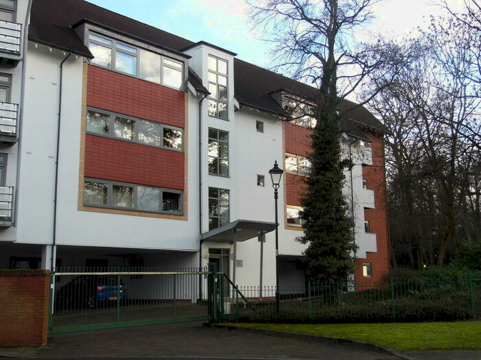 2 Bedroom Flat To Rent In Woodbrook Grove, Bournville, Birmingham, B31