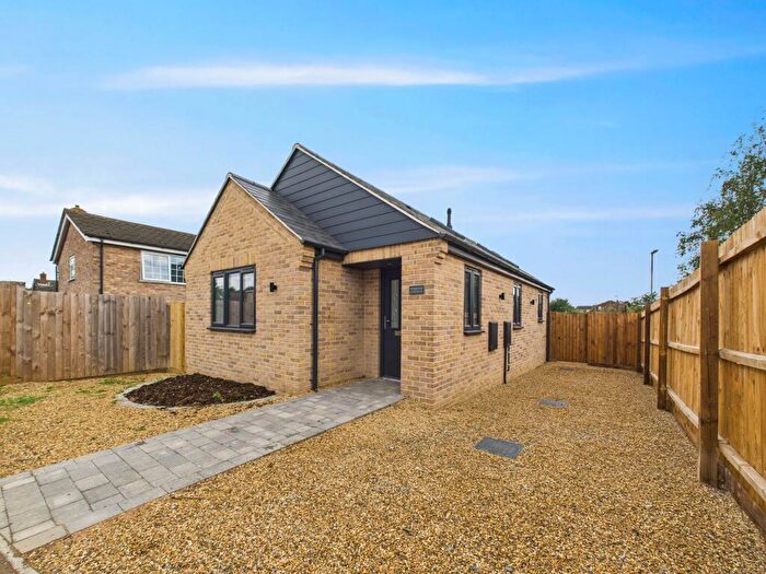 2 Bedroom Detached Bungalow For Sale In Cherrytree Walk, Yaxley, PE7