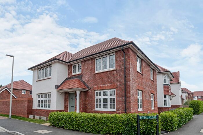 4 Bedroom Detached House For Sale In Teal Close, Kingsteignton, TQ12