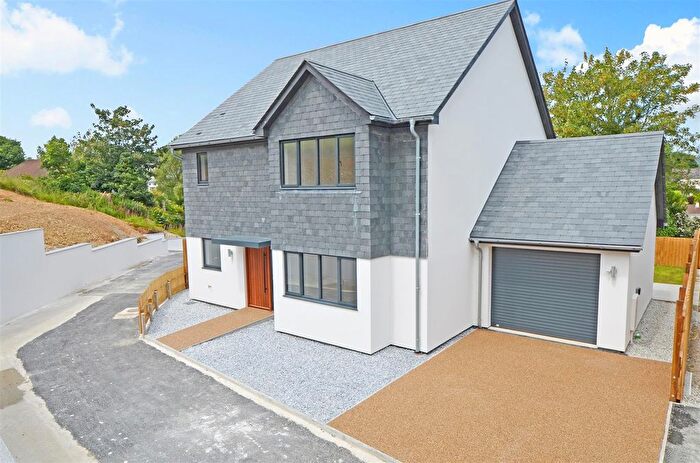 4 Bedroom Detached House To Rent In Lower Trelowth Road, Polgooth, PL26