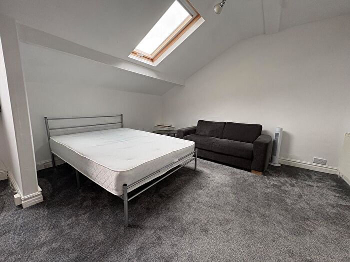Studio To Rent In Alexandra Road, Sale, M33