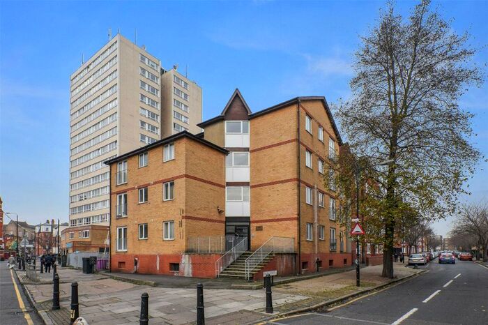 1 Bedroom Apartment To Rent In Astra Apartments, Globe Road, London, E2