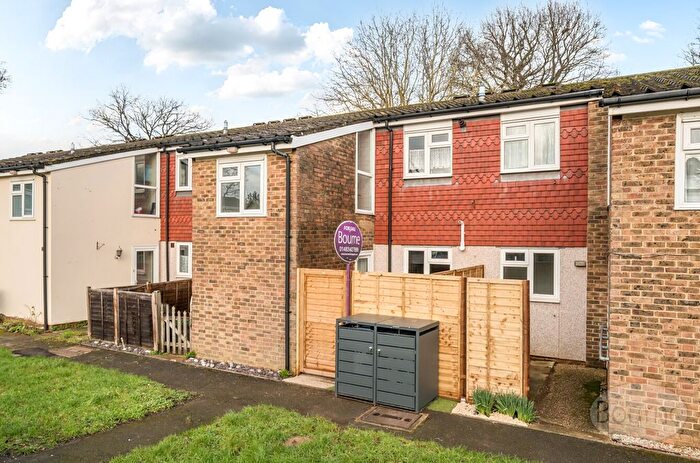 2 Bedroom Maisonette For Sale In Cherry Tree Lane, Godalming, Surrey, GU7