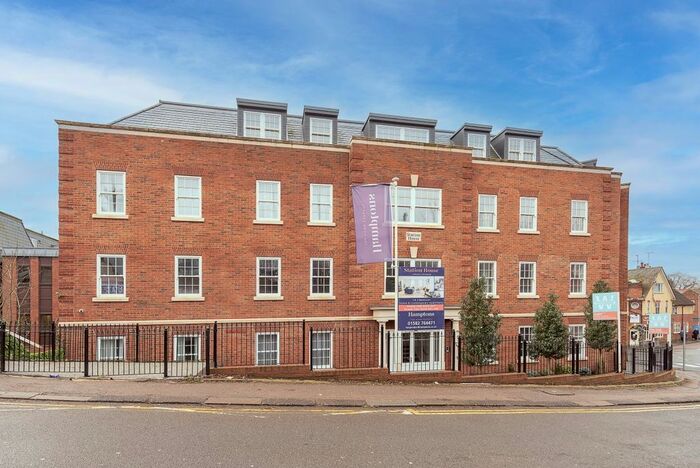 1 Bedroom Flat To Rent In Station Approach, Harpenden, AL5