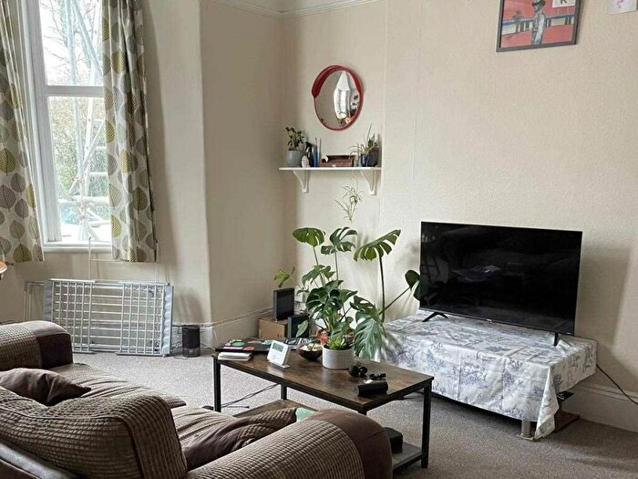 1 Bedroom Apartment To Rent In Moor View Terrace, Plymouth, PL4