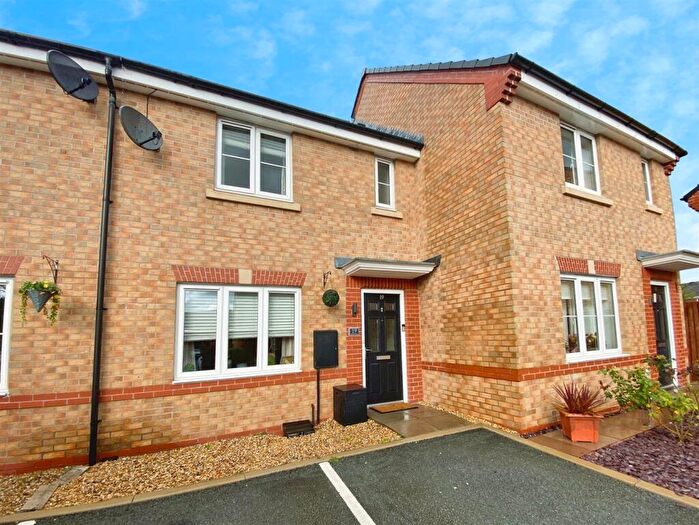 3 Bedroom Mews To Rent In Goss Place, Alsager, Alsager, ST7
