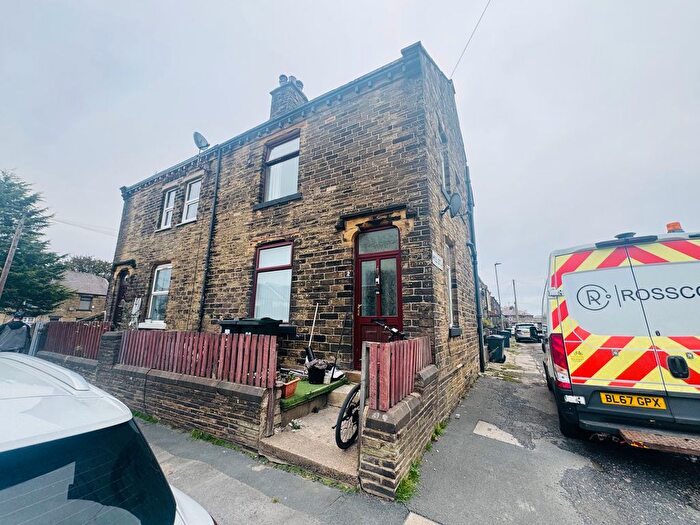 2 Bedroom Semi Detached House To Rent In Mill Street, Wibsey, Bradford, BD6