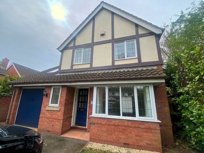 4 Bedroom Detached House To Rent In Bexmore Drive, Streethay, Lichfield, WS13