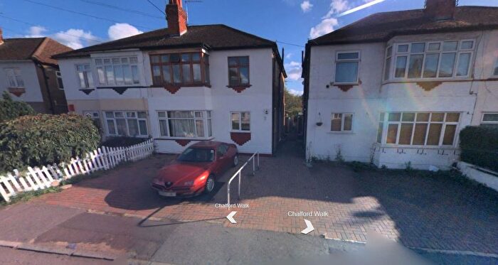 2 Bedroom Flat To Rent In Chalford Walk, Woodford Green, IG8