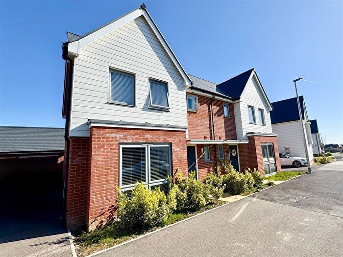 3 Bedroom Semi-Detached House To Rent In Foxglove Avenue, Bexhill-On-Sea, TN40
