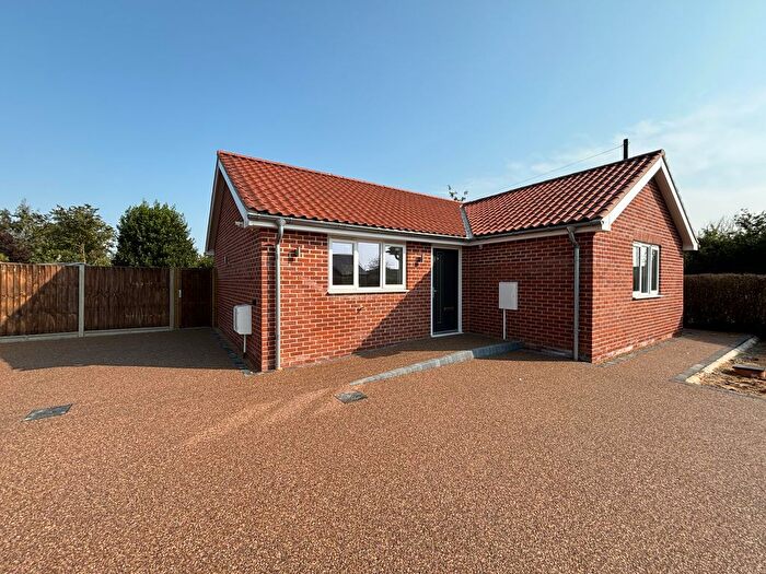 2 Bedroom Detached Bungalow To Rent In North Walsham Road, Trunch, North Walsham, NR28