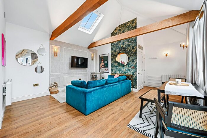 1 Bedroom Flat To Rent In Old Oak Mews, Hammersmith And Fulham, W12