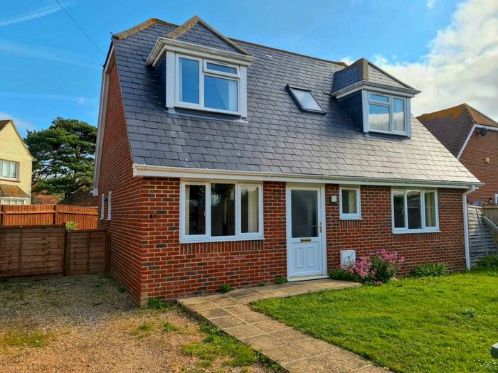 3 Bedroom House To Rent In Grove Road, Selsey, PO20