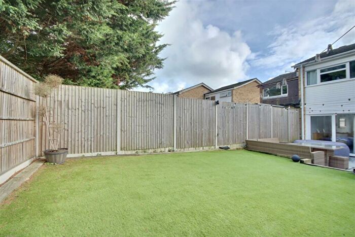 3 Bedroom Terraced House For Sale In Passingham Walk, Waterlooville, PO8