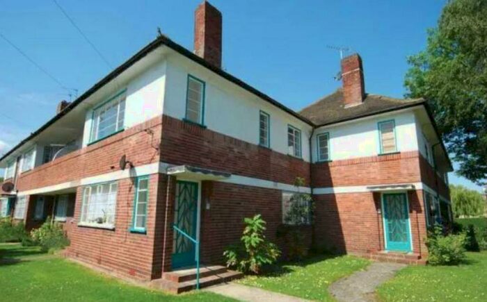 2 Bedroom Flat To Rent In Ossulton Way, Hampstead Garden Suburb, N2