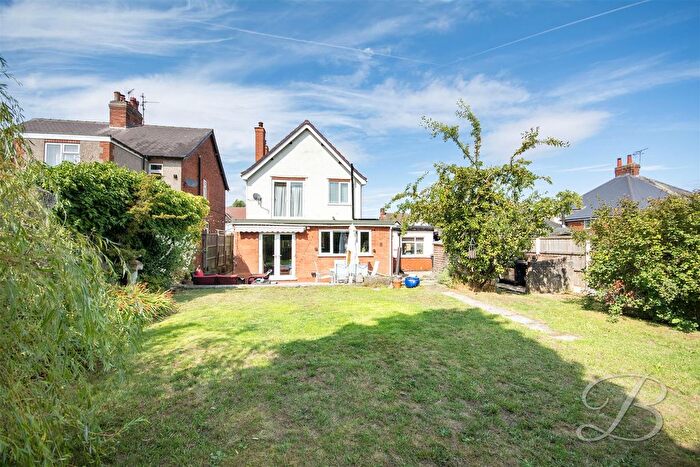 3 Bedroom Detached House For Sale In Huthwaite Road, Sutton-In-Ashfield, NG17