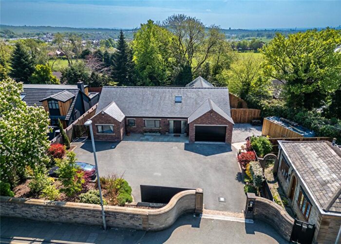 6 Bedroom Bungalow For Sale In Rochdale Road, High Crompton, Shaw, Oldham, OL2