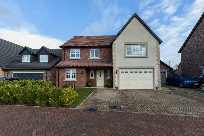 5 Bedroom Detached House For Sale In Saddler Drive, Sedgefield, TS21