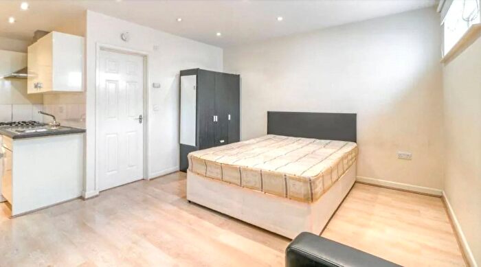 Studio To Rent In Finchley Road, Temple Fortune, NW11
