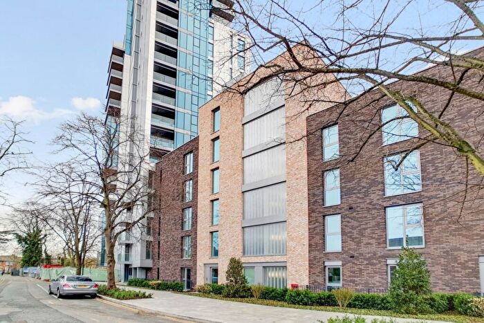2 Bedroom Apartment For Sale In Goldcrest Building, Newnton Close, N4